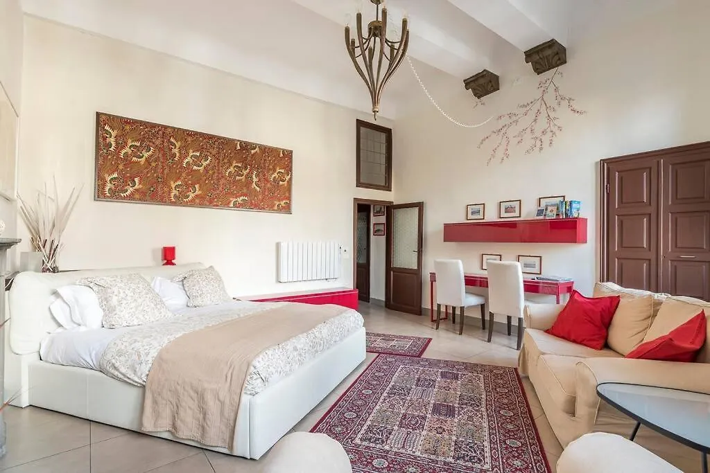 Piazza Signoria 1, Apartment Florence Italy